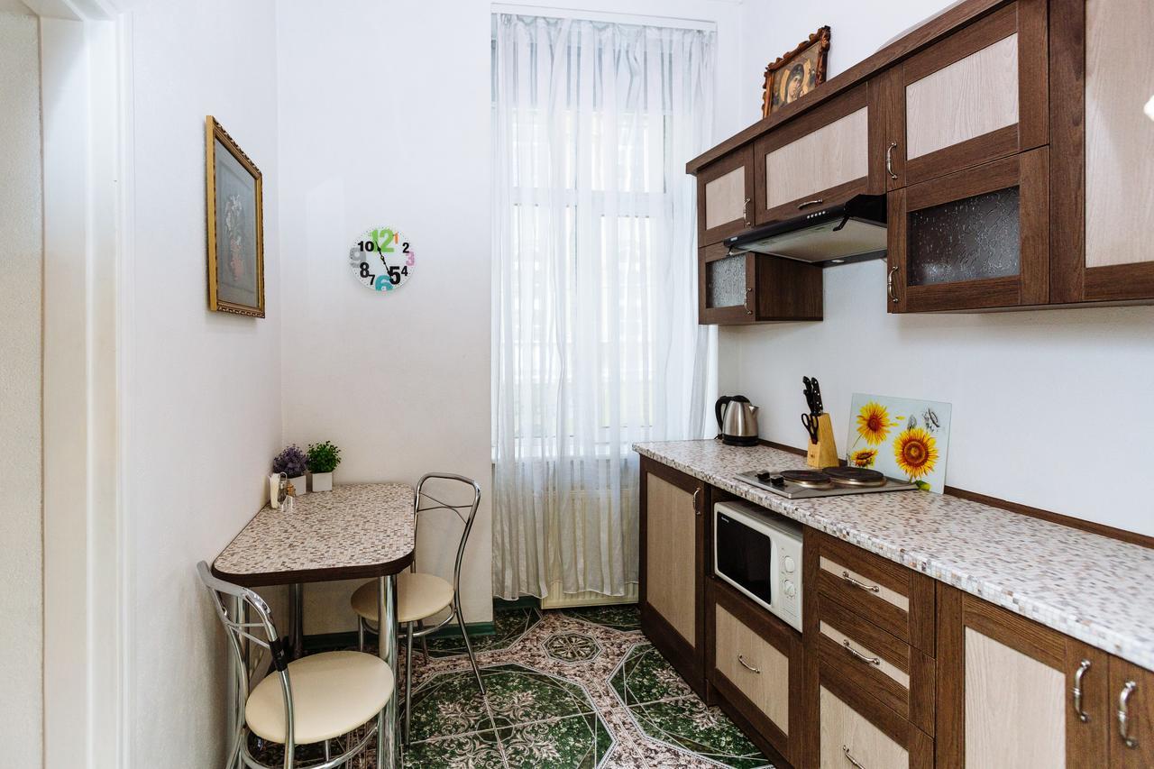 Apartments On Teatralna 26 Lviv Ngoại thất bức ảnh